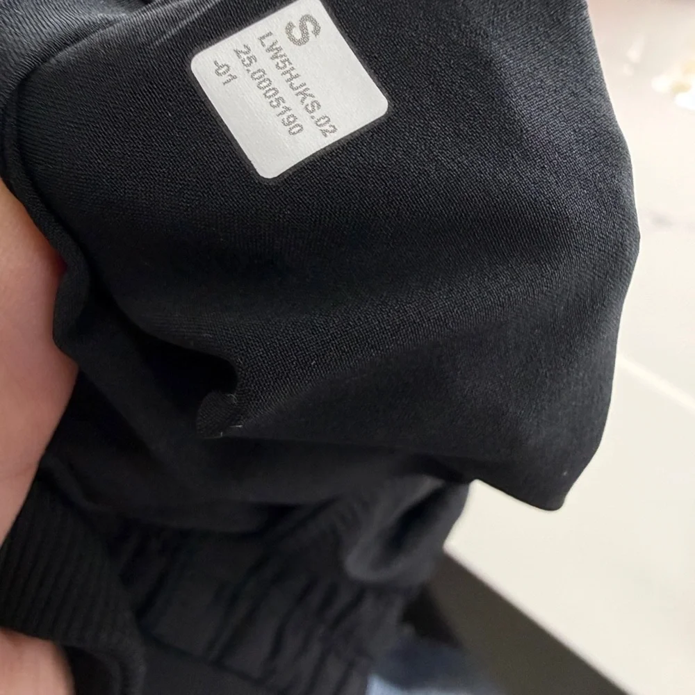 Lululemon Crinkle Nylon Relaxed Parachute Pant  size S - Picture 7 of 7